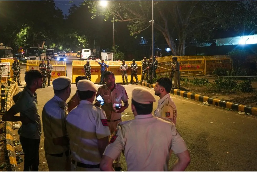 दिल्ली में आज फिर जंतर मंतर कूच की तैयारी